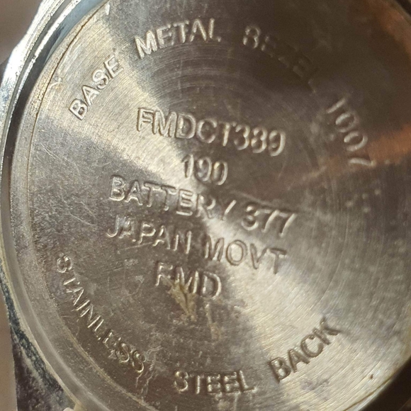 🦋10/$20🦋 White/Silver Diver Style Women's Watch - Picture 4 of 4